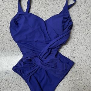 Gottex Lattice Tummy Control Bathing Suit- Size 10